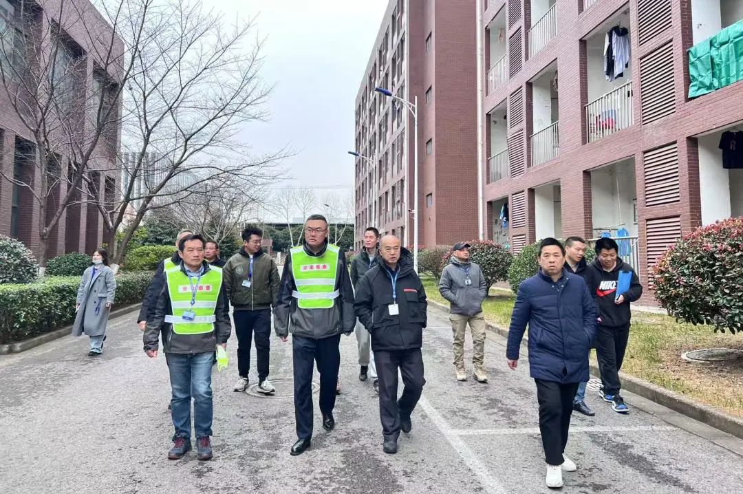 ����8(�й���)���޹�˾����